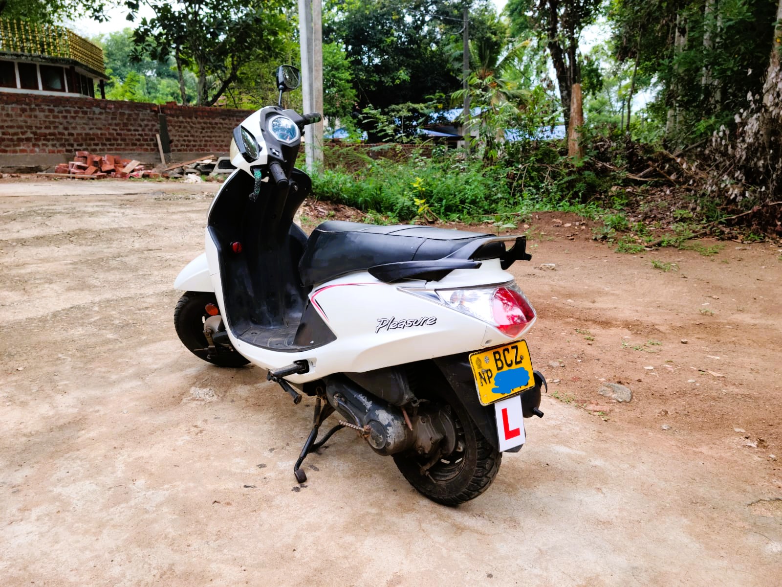 Hero Pleasure 2015 - Used Bike sale in Sri Lanka - patpat.lk