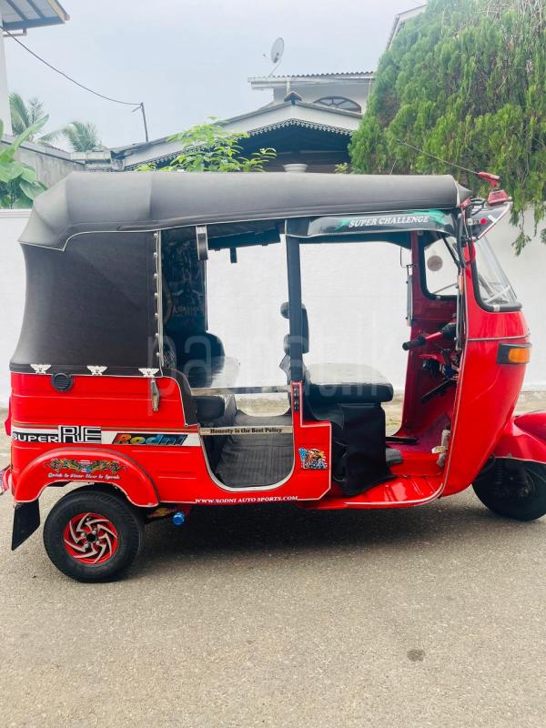 Bajaj Three Wheel 2006 - பயன்படுத்தப்பட்டது முச்சக்கர வண்டி sale in Sri Lanka - patpat.lk