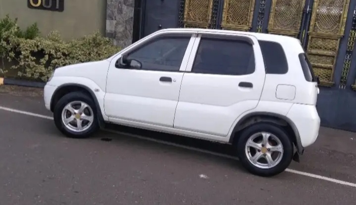 Suzuki Swift 2004 - பயன்படுத்தப்பட்டது கார் sale in Sri Lanka - patpat.lk