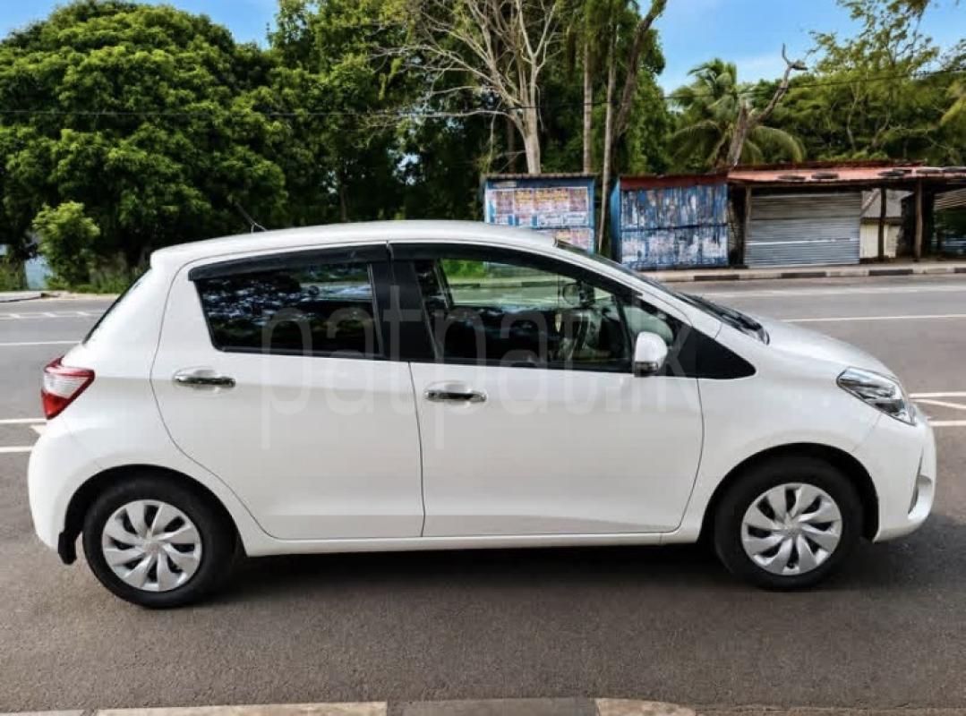 Toyota Vitz 2019 - பயன்படுத்தப்பட்டது கார் sale in Sri Lanka - patpat.lk