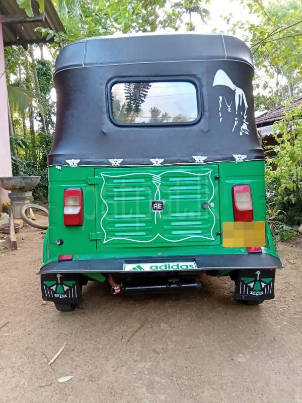 Bajaj Three Wheel 2014 - பயன்படுத்தப்பட்டது முச்சக்கர வண்டி sale in Sri Lanka - patpat.lk