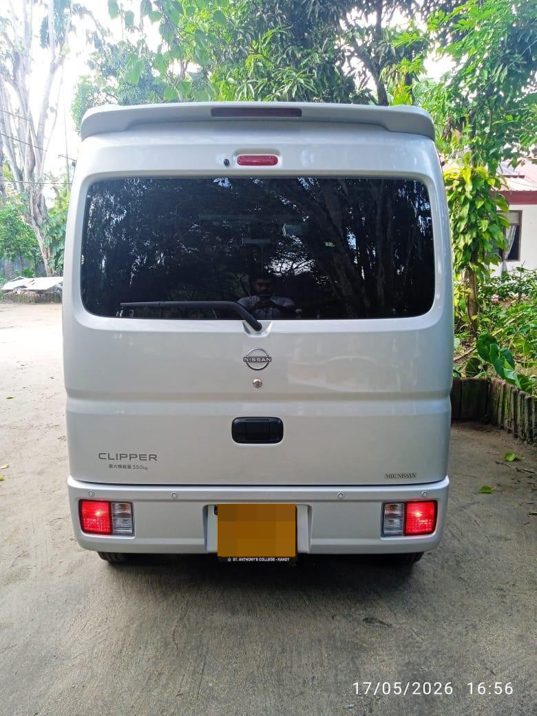 Nissan Clipper 2024 - பயன்படுத்தப்பட்டது வேன் sale in Sri Lanka - patpat.lk