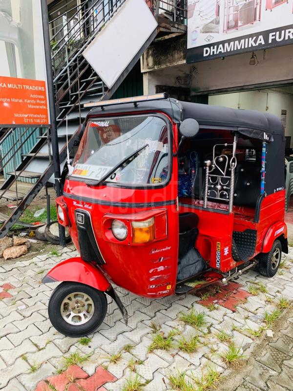 Bajaj Three Wheel 2012 - பயன்படுத்தப்பட்டது முச்சக்கர வண்டி sale in Sri Lanka - patpat.lk