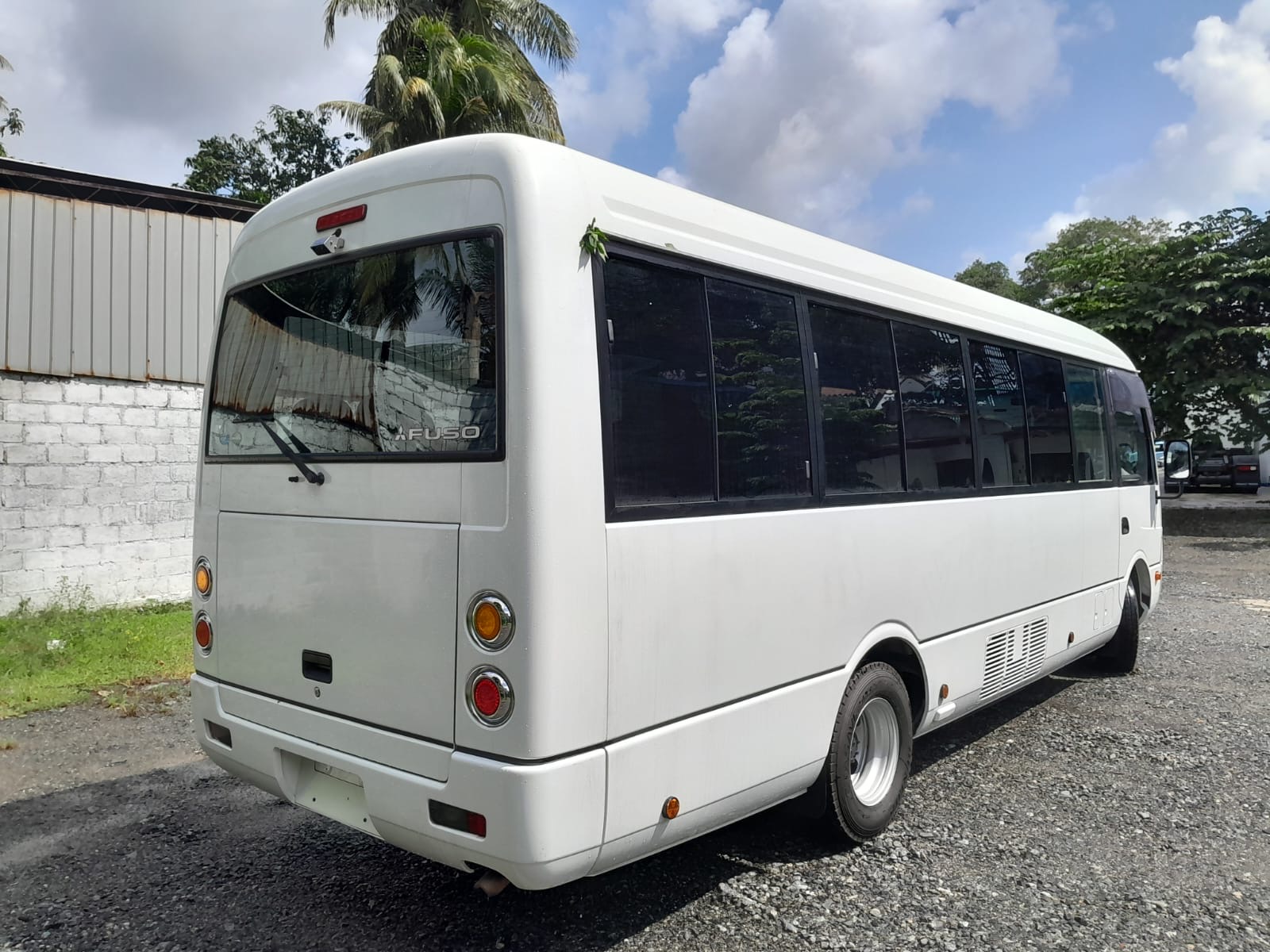 Mitsubishi Fuso 2022 - Reconditioned Bus sale in Sri Lanka - patpat.lk