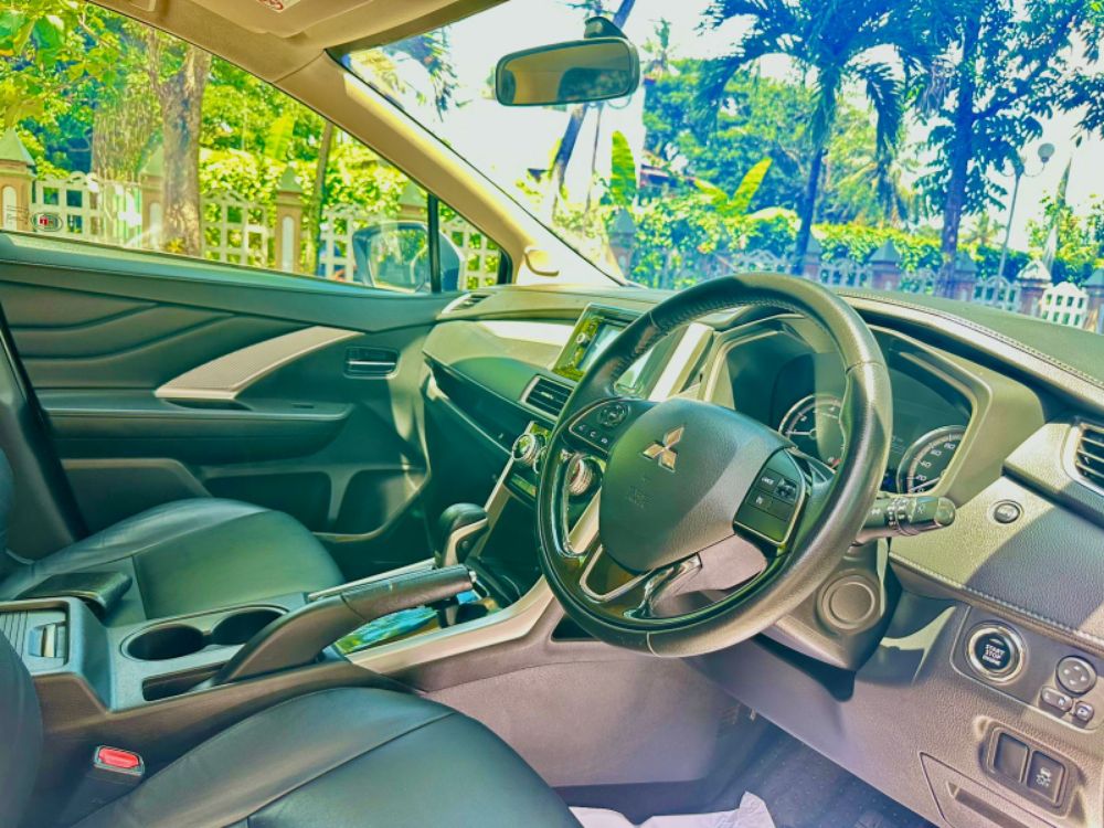 Mitsubishi Xpander 2018 - பயன்படுத்தப்பட்டது SUV sale in Sri Lanka - patpat.lk
