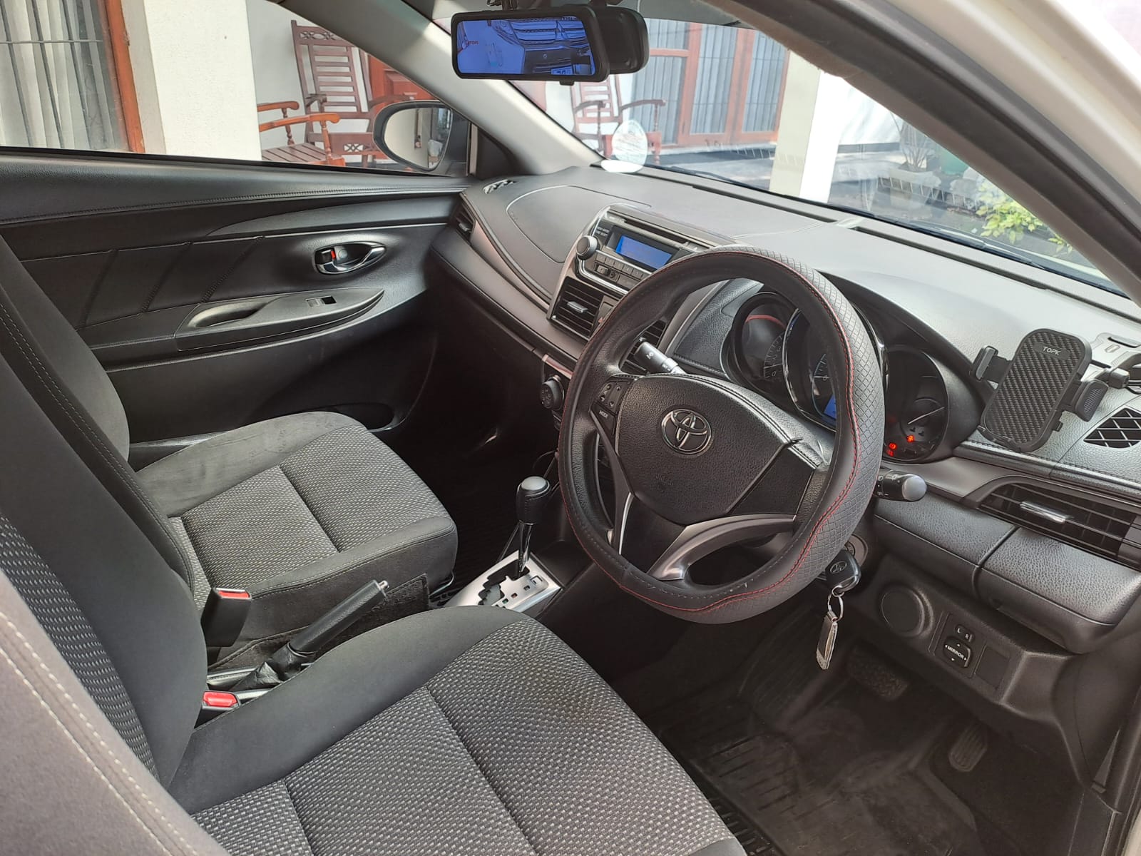 Toyota Yaris 2017 - භාවිතා කරන ලද කාර් sale in Sri Lanka - patpat.lk