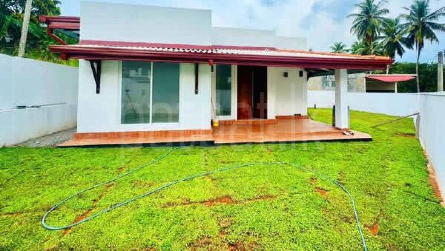 House for Sale in Delgoda ads-image-1