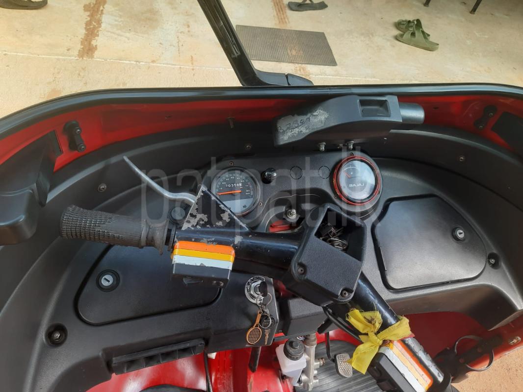 Bajaj 4 stroke 2015 - பயன்படுத்தப்பட்டது முச்சக்கர வண்டி sale in Sri Lanka - patpat.lk
