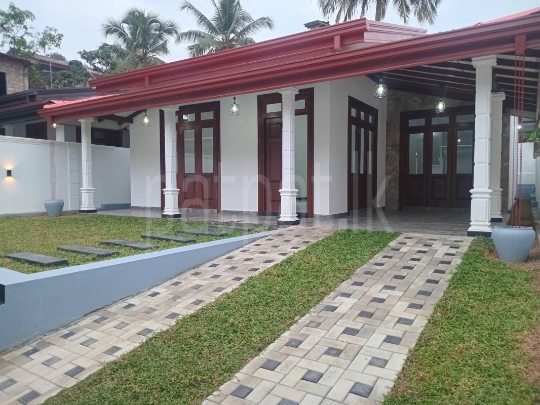 House for Sale in Homagama ads-image-1