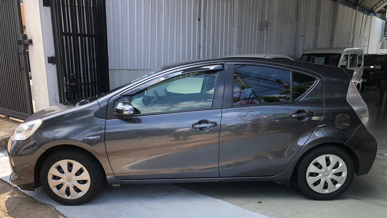 Toyota Aqua 2014 - Used Car sale in Sri Lanka - patpat.lk