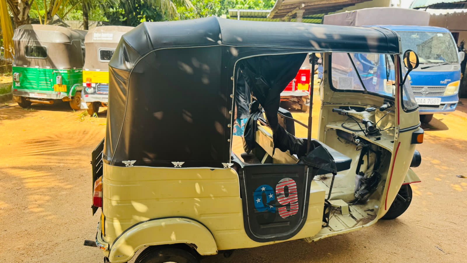 Bajaj 2 stroke 2002 - Used Three wheeler sale in Sri Lanka - patpat.lk