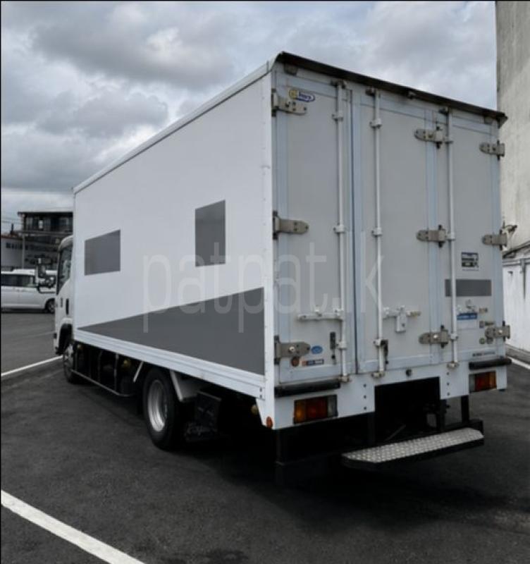 Isuzu ELF 2017 - Used Truck sale in Sri Lanka - patpat.lk