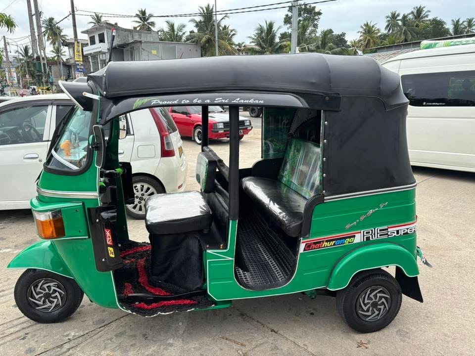 Bajaj Three Wheel 2011 - பயன்படுத்தப்பட்டது முச்சக்கர வண்டி sale in Sri Lanka - patpat.lk