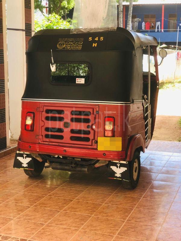 Bajaj 4 stroke 2015 - பயன்படுத்தப்பட்டது முச்சக்கர வண்டி sale in Sri Lanka - patpat.lk