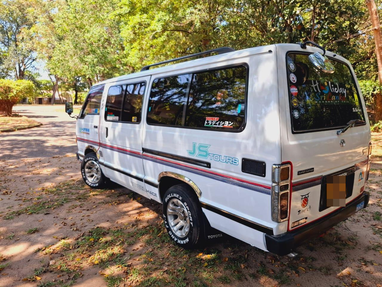Toyota Hiace 1989 - Reconditioned Van sale in Sri Lanka - patpat.lk