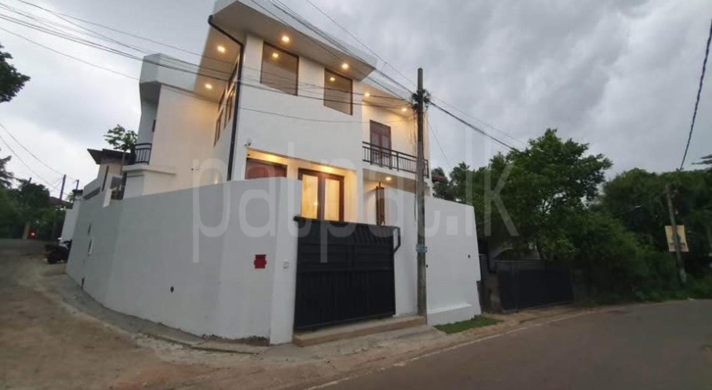 House for Sale in Hokandara ads-image-1