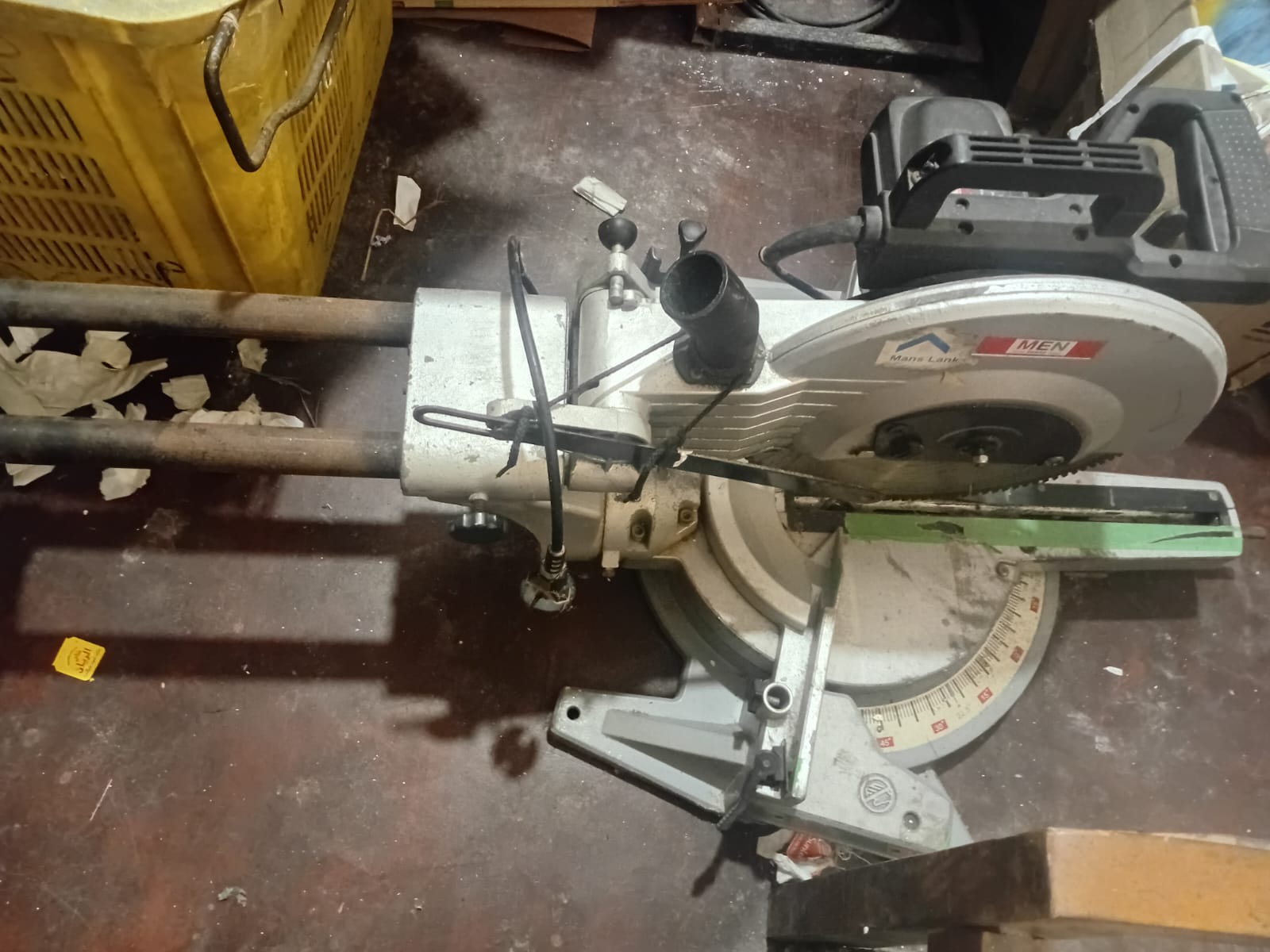 MEN Adjustable Sliding Miter Saw