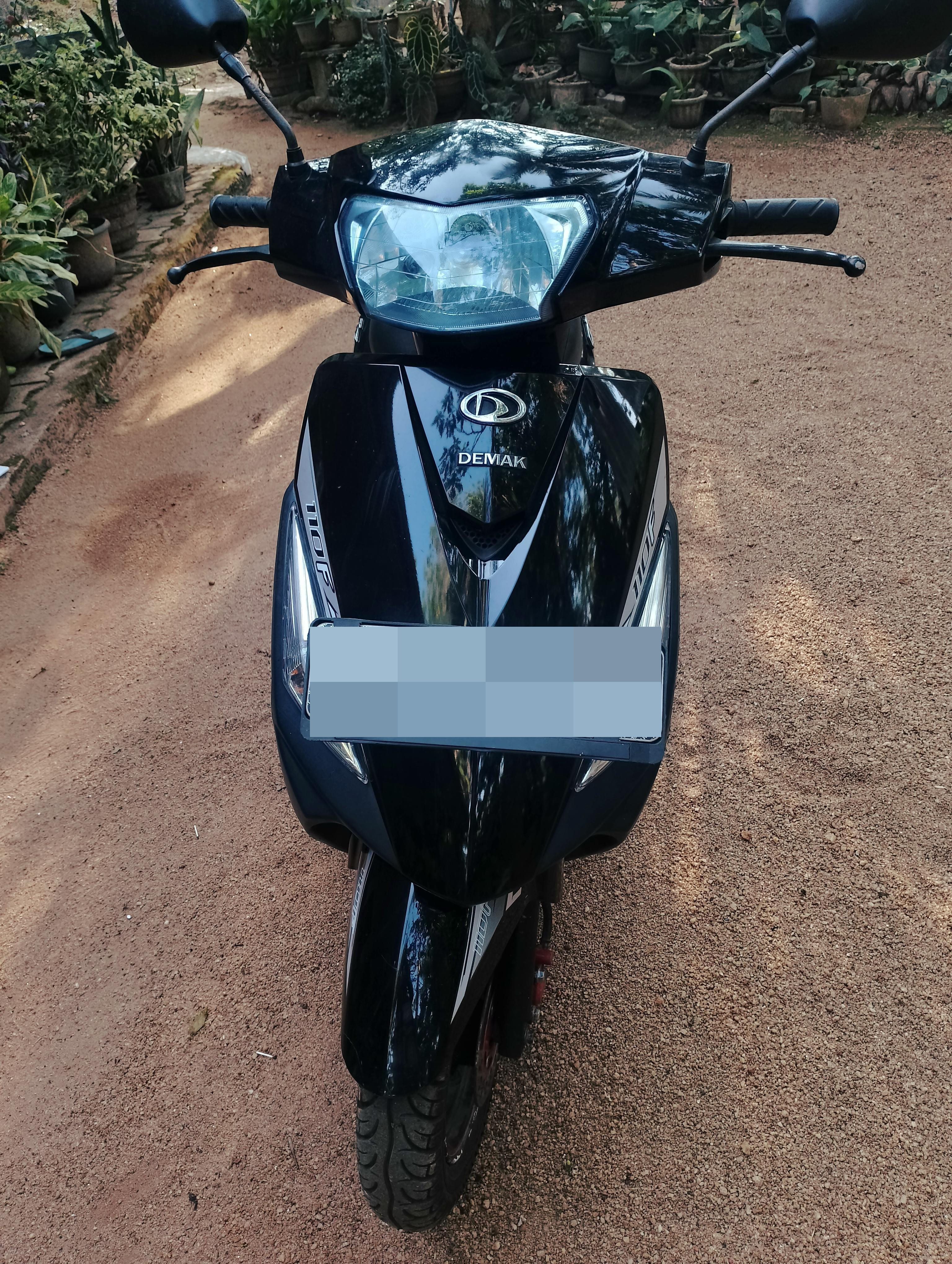 Demak Civic 2017 - Used Bike sale in Sri Lanka - patpat.lk