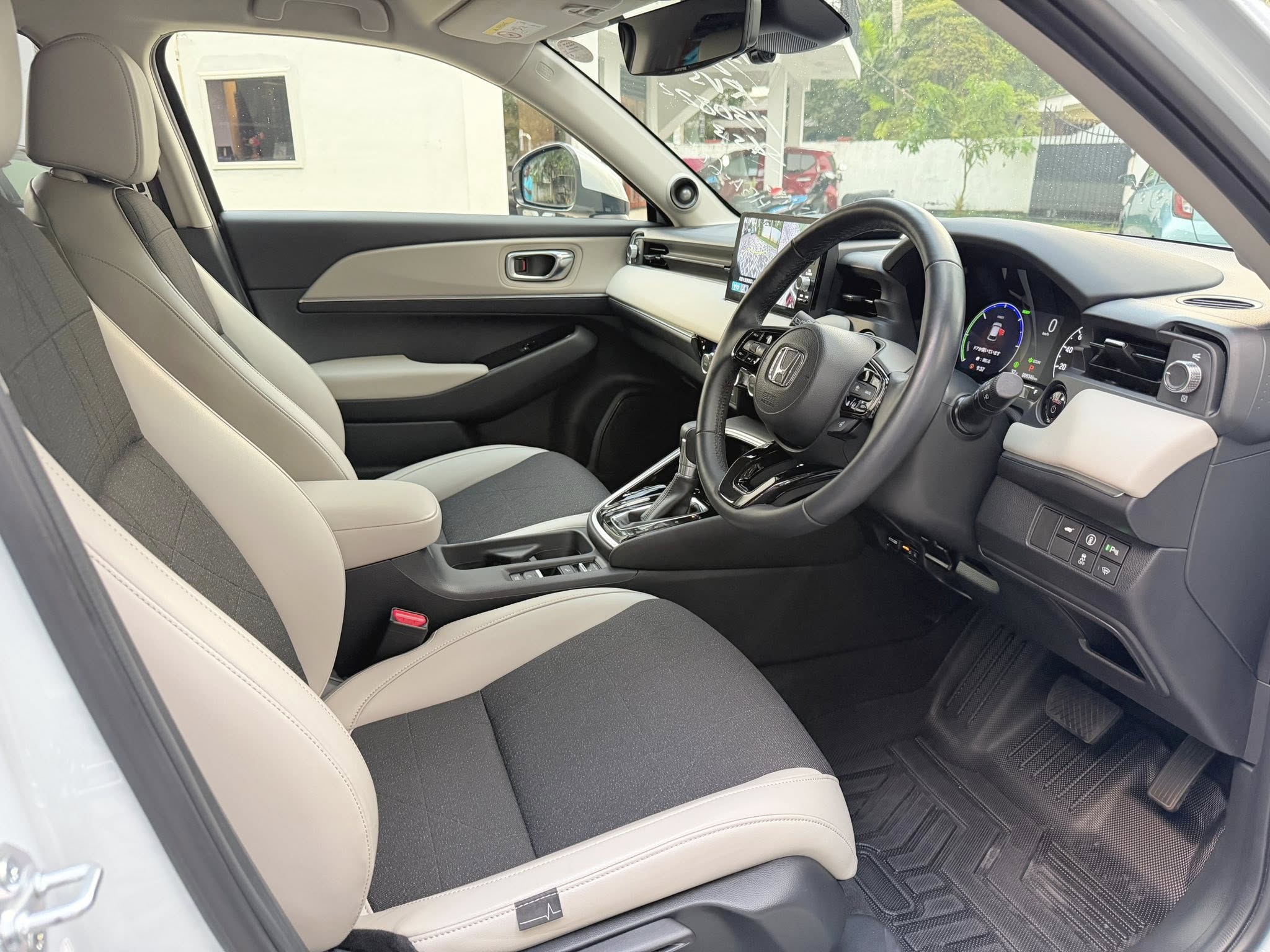 Advertisement image 4