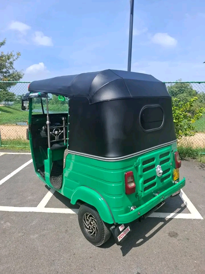Bajaj Three Wheel 2015 - Used Three wheeler sale in Sri Lanka - patpat.lk
