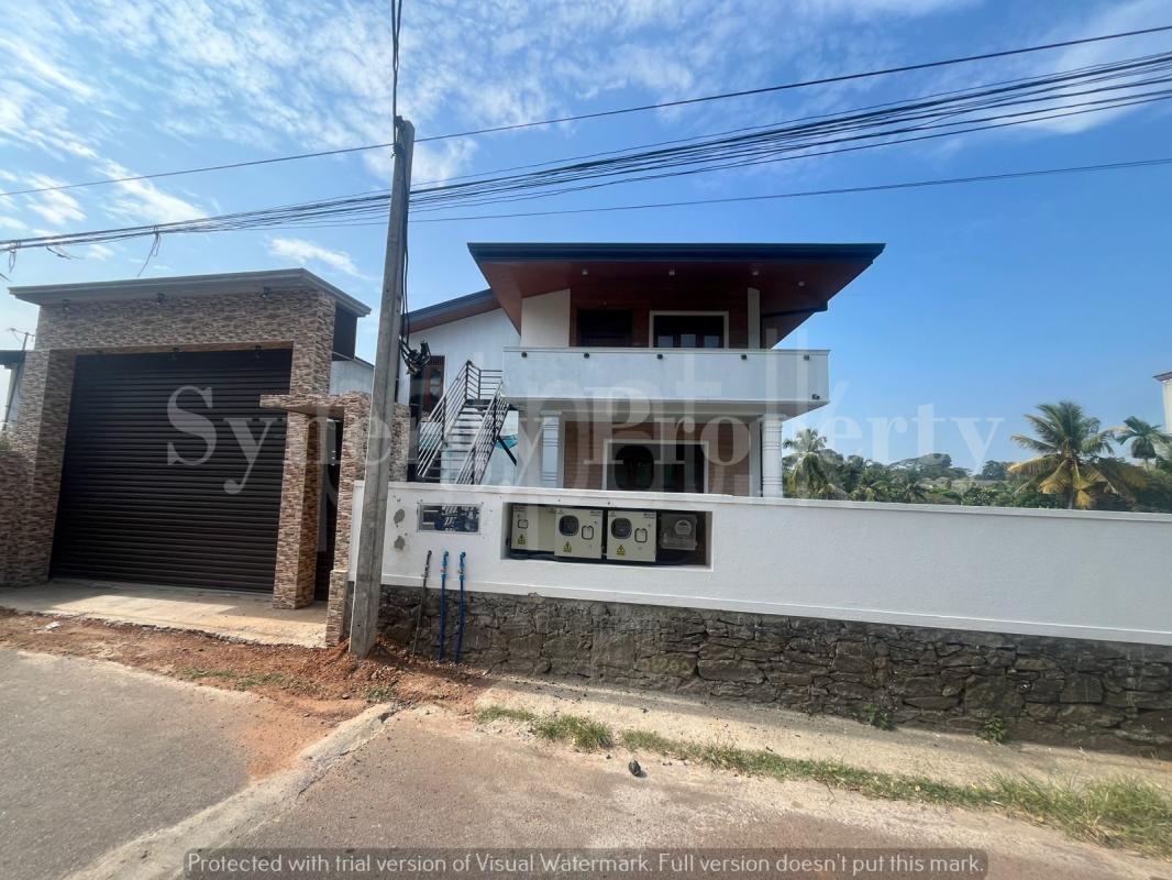 Advertisement image 4