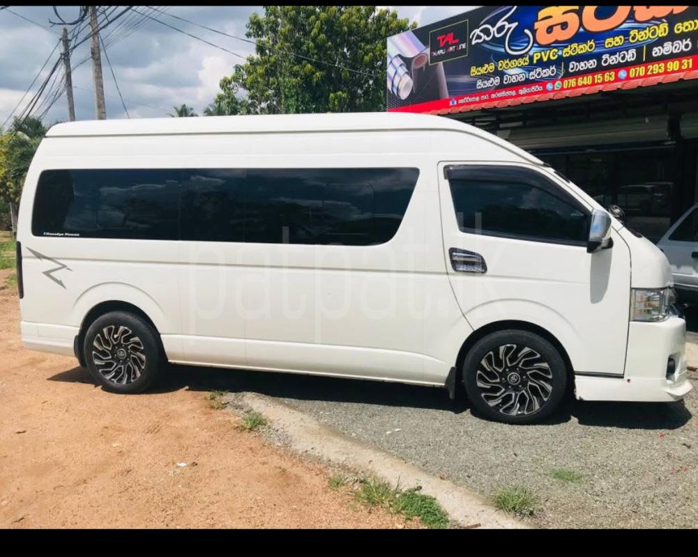 Toyota Hiace 2017 - பயன்படுத்தப்பட்டது வேன் sale in Sri Lanka - patpat.lk