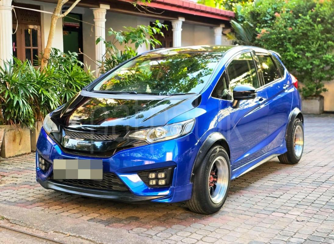 Advertisement image 5