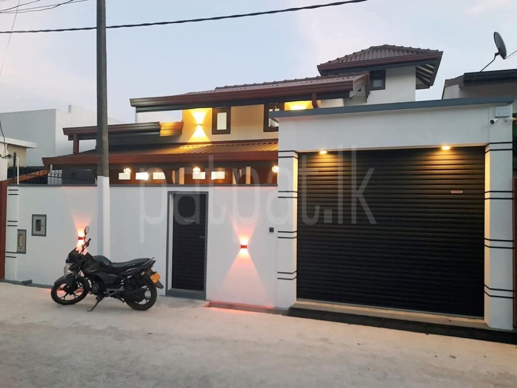 House for Sale in Athurugiriya ads-image-1