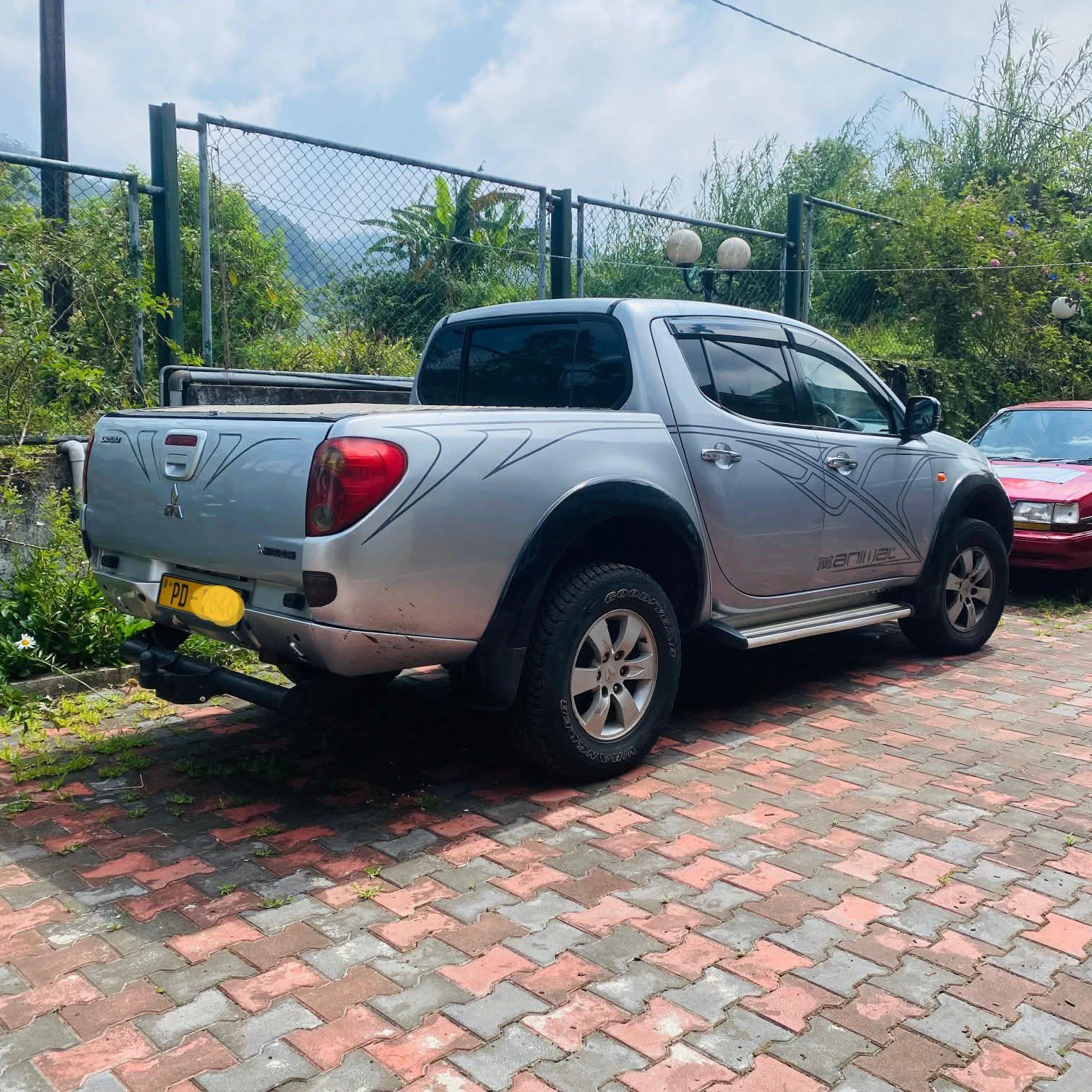 Mitsubishi L200 2007 - பயன்படுத்தப்பட்டது சரக்கு போக்குவரத்து sale in Sri Lanka - patpat.lk