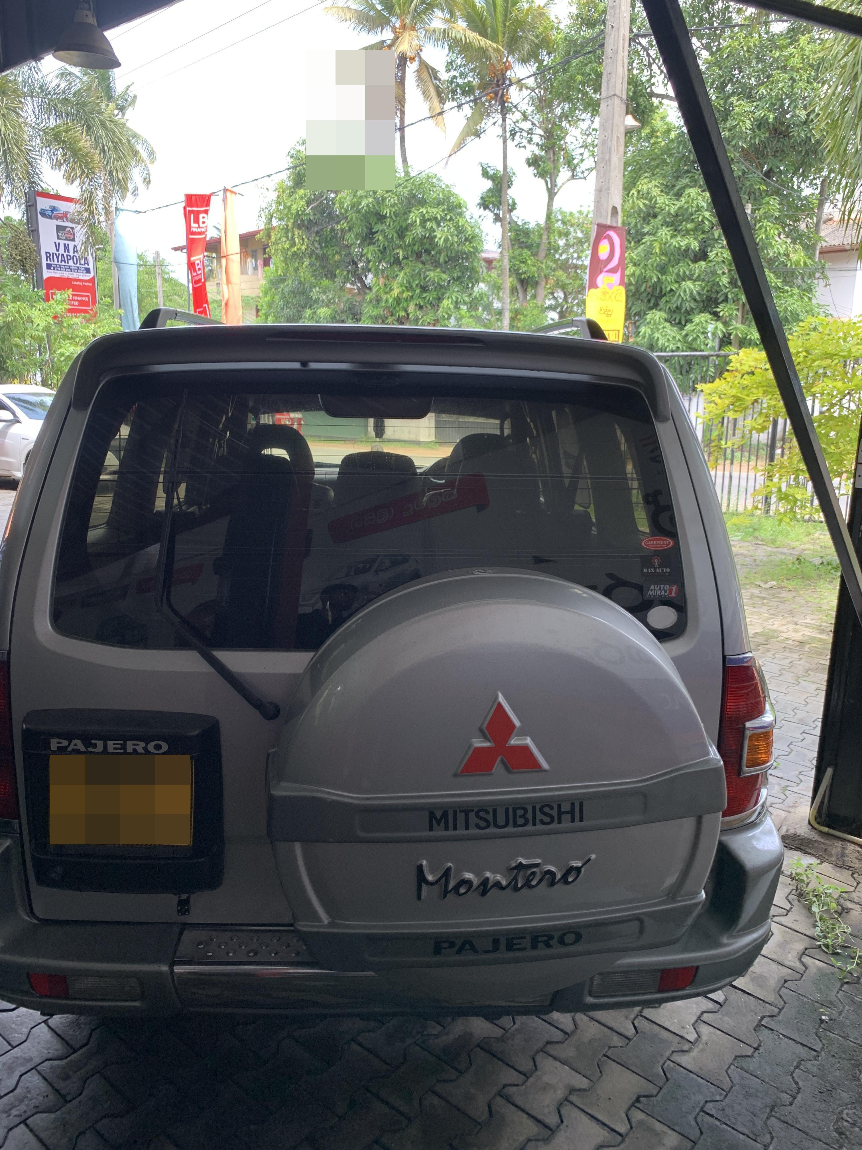 Mitsubishi Montero 2002 - பயன்படுத்தப்பட்டது SUV sale in Sri Lanka - patpat.lk