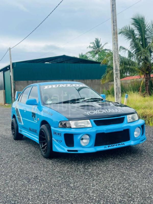 Mitsubishi Lancer 2002 - Used Car sale in Sri Lanka - patpat.lk