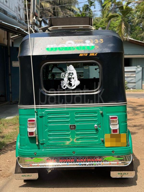 Bajaj Three Wheel 2015 - பயன்படுத்தப்பட்டது முச்சக்கர வண்டி sale in Sri Lanka - patpat.lk