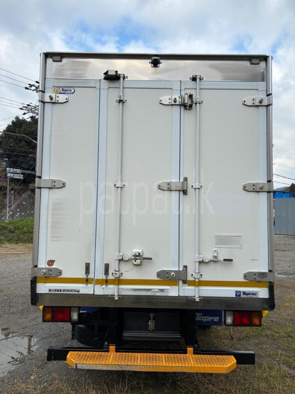 Isuzu Freezer 2020 - சான்றளிக்கப்பட்டது டிரக் sale in Sri Lanka - patpat.lk