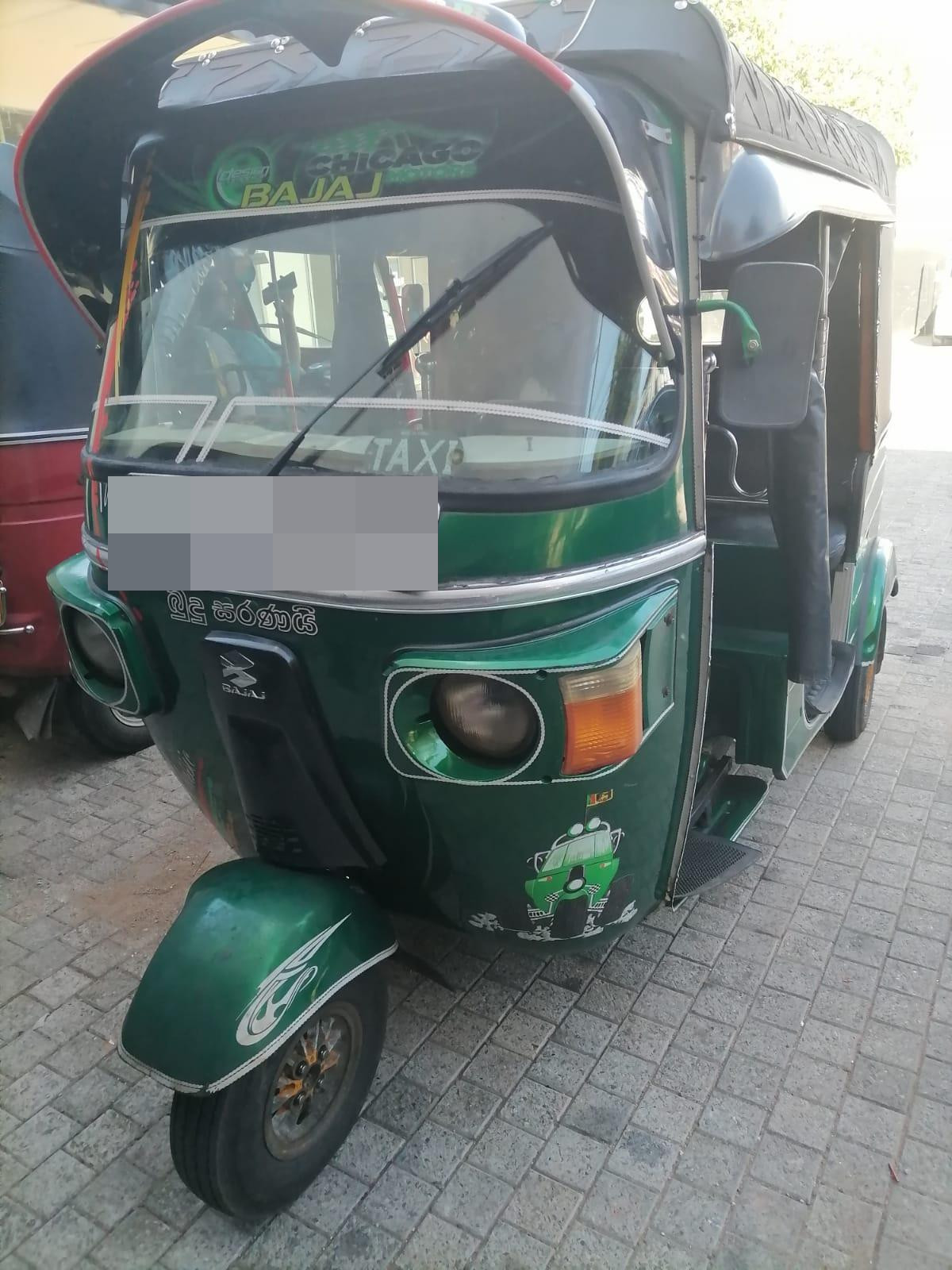 Bajaj Three Wheel 2010 ads-image-1