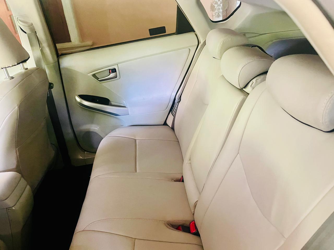 Toyota Prius 2012 - භාවිතා කරන ලද කාර් sale in Sri Lanka - patpat.lk