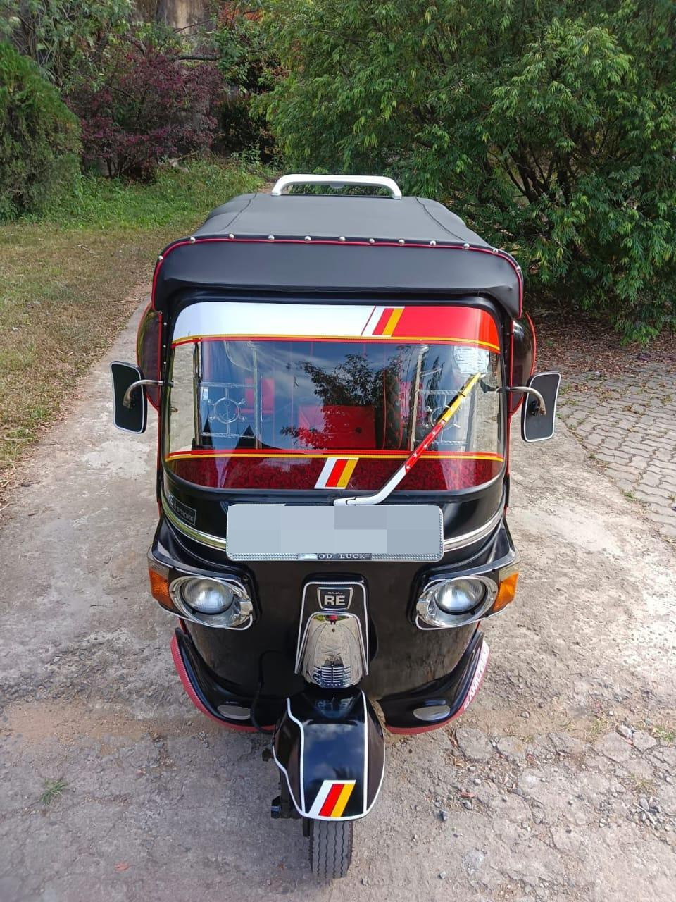 Bajaj Three Wheel 2007 ads-image-1
