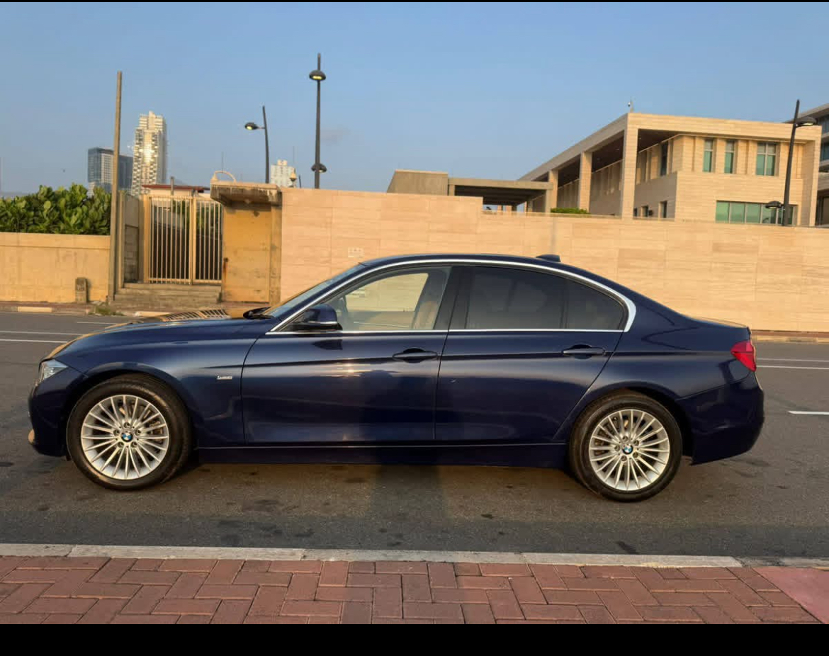 BMW 318i 2017 - பயன்படுத்தப்பட்டது கார் sale in Sri Lanka - patpat.lk