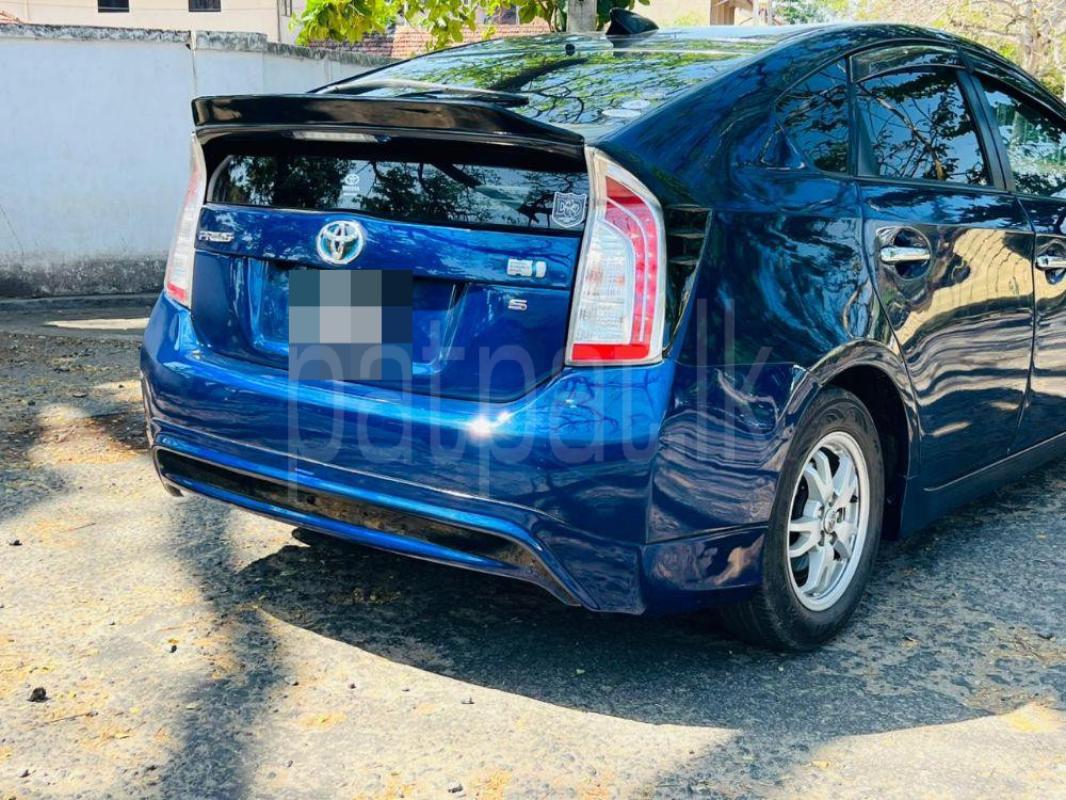 Toyota Prius 2018 - Used Car sale in Sri Lanka - patpat.lk