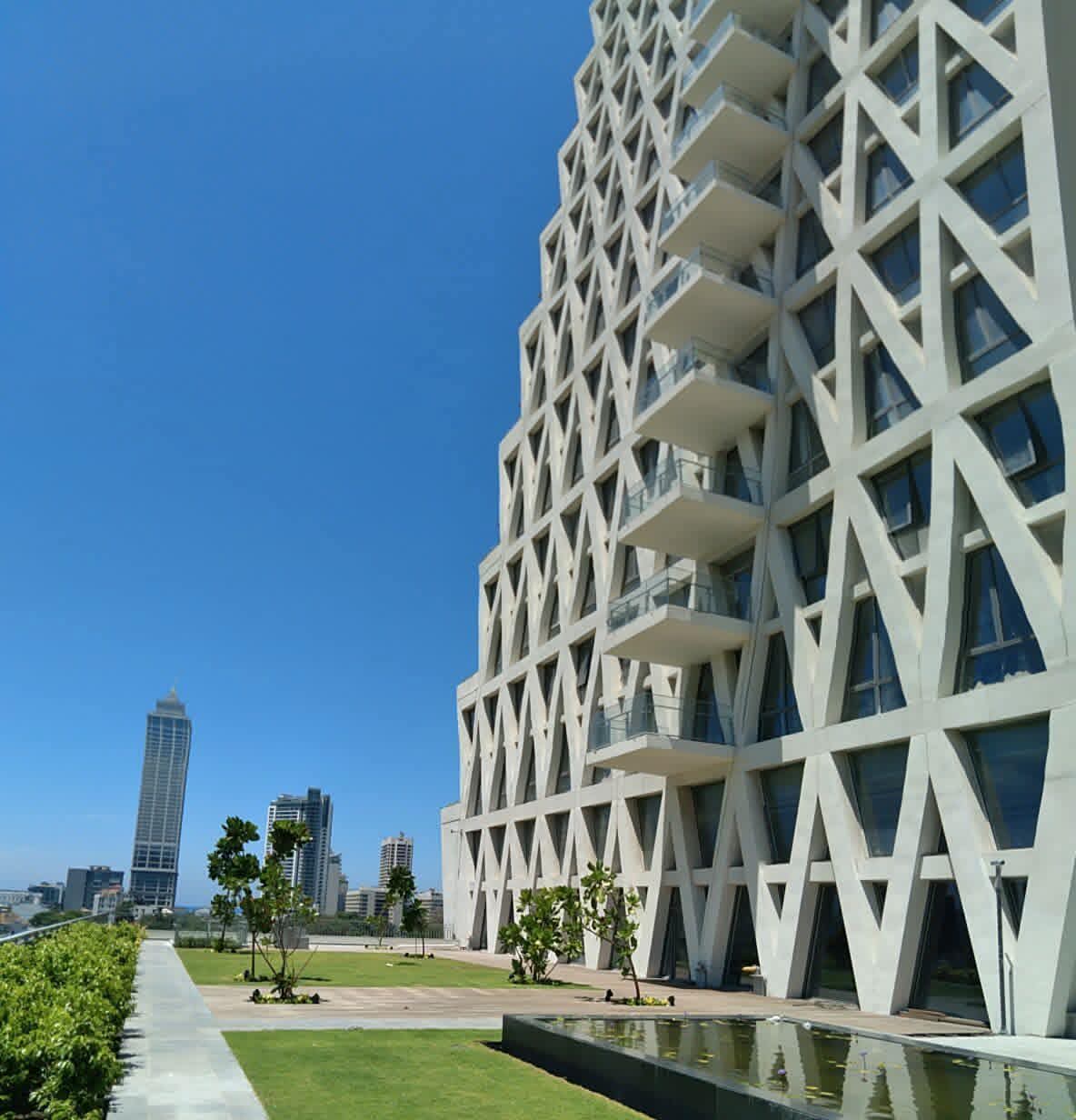 Luxury Apartment for Sale in Colombo Fort (Colombo 01)