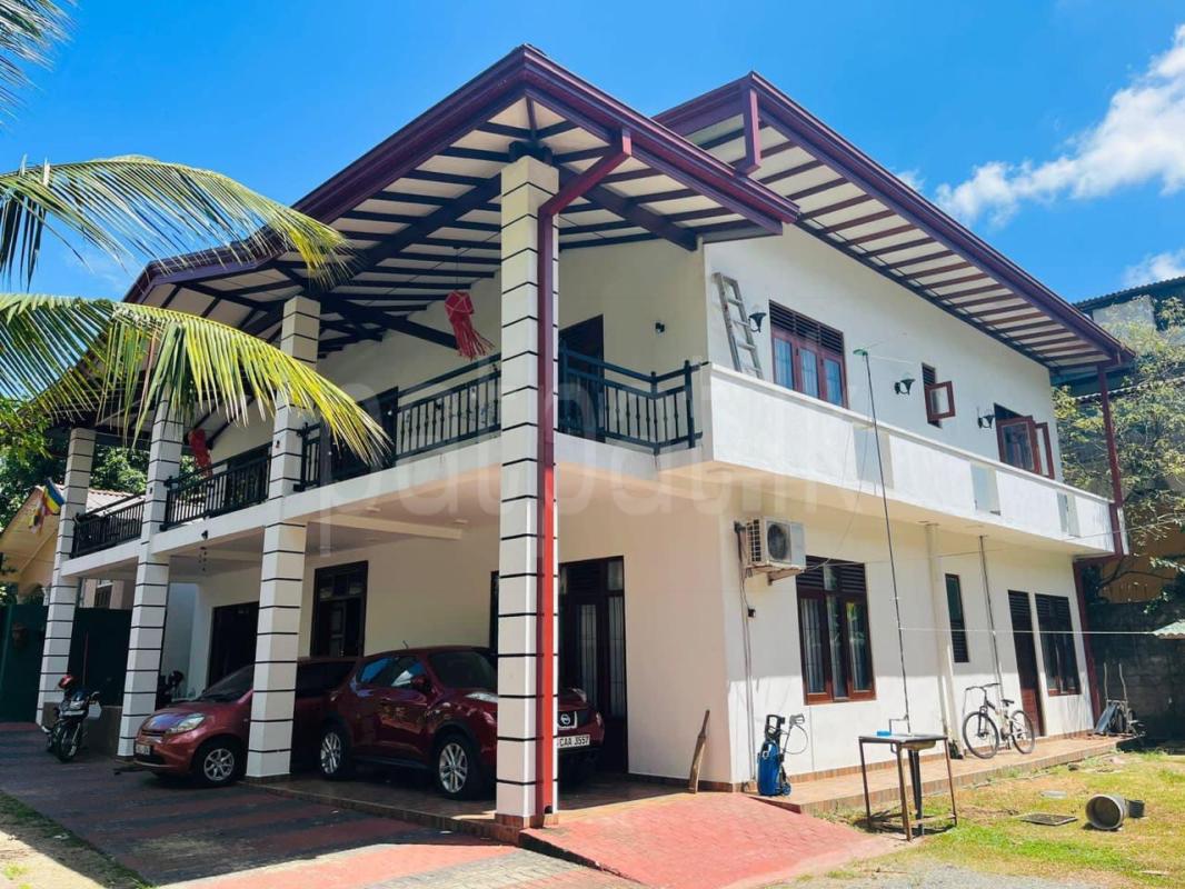 House for Sale in Makola