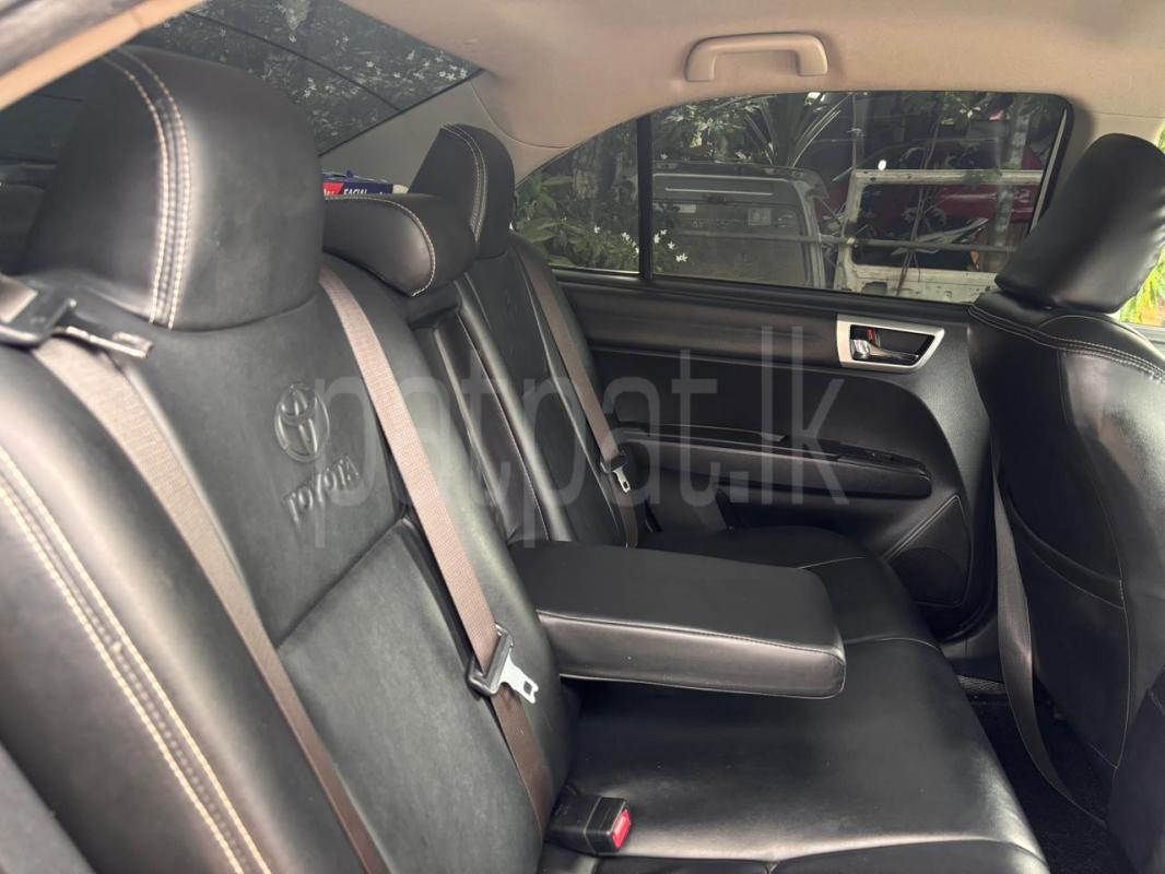 Toyota Corolla 2016 - பயன்படுத்தப்பட்டது கார் sale in Sri Lanka - patpat.lk