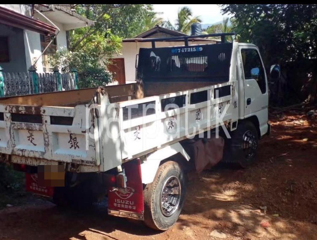 Advertisement image 4