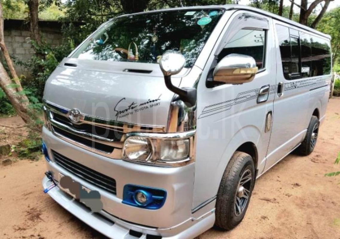 Toyota Hiace 2007 - பயன்படுத்தப்பட்டது வேன் sale in Sri Lanka - patpat.lk