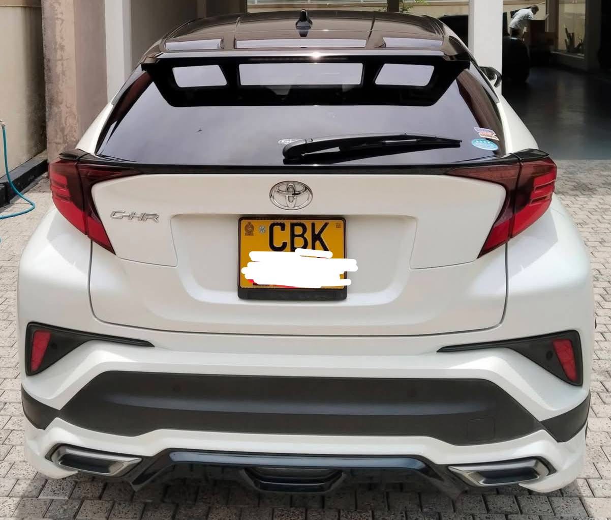 Toyota CHR 2020 - பயன்படுத்தப்பட்டது SUV sale in Sri Lanka - patpat.lk