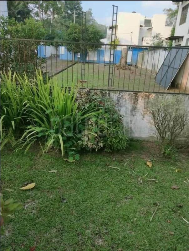 Commercial Land for Sale in Kahathuduwa ads-image-1