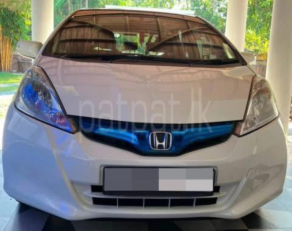 Honda Fit 2013 - பயன்படுத்தப்பட்டது கார் sale in Sri Lanka - patpat.lk