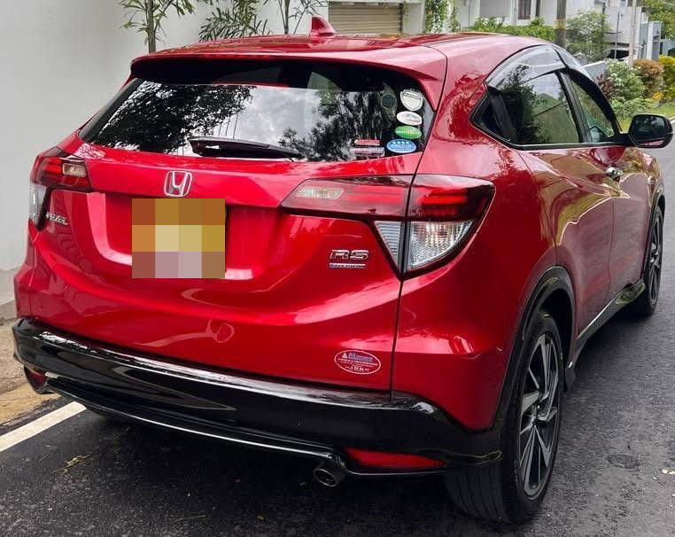 Honda Vezel 2017 - பயன்படுத்தப்பட்டது SUV sale in Sri Lanka - patpat.lk