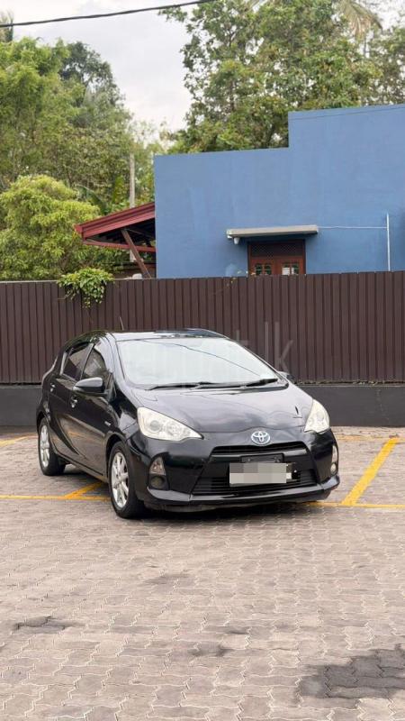 Toyota Aqua 2012 - Used Car sale in Sri Lanka - patpat.lk