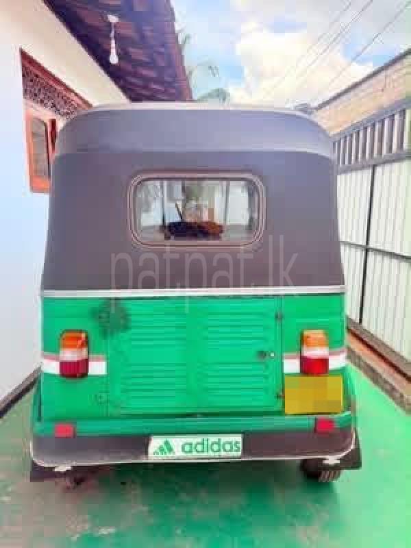 Bajaj 2 stroke 2005 - Used Three wheeler sale in Sri Lanka - patpat.lk