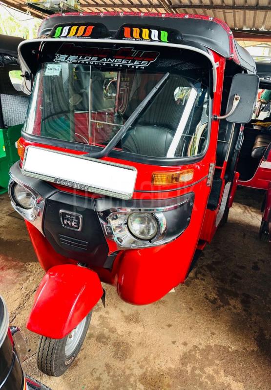 Bajaj 4 stroke 2016 - பயன்படுத்தப்பட்டது முச்சக்கர வண்டி sale in Sri Lanka - patpat.lk
